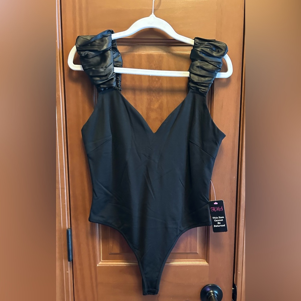 Hot Miami Styles-Stylish Black Thong Bodysuit Size Medium NWT🔥